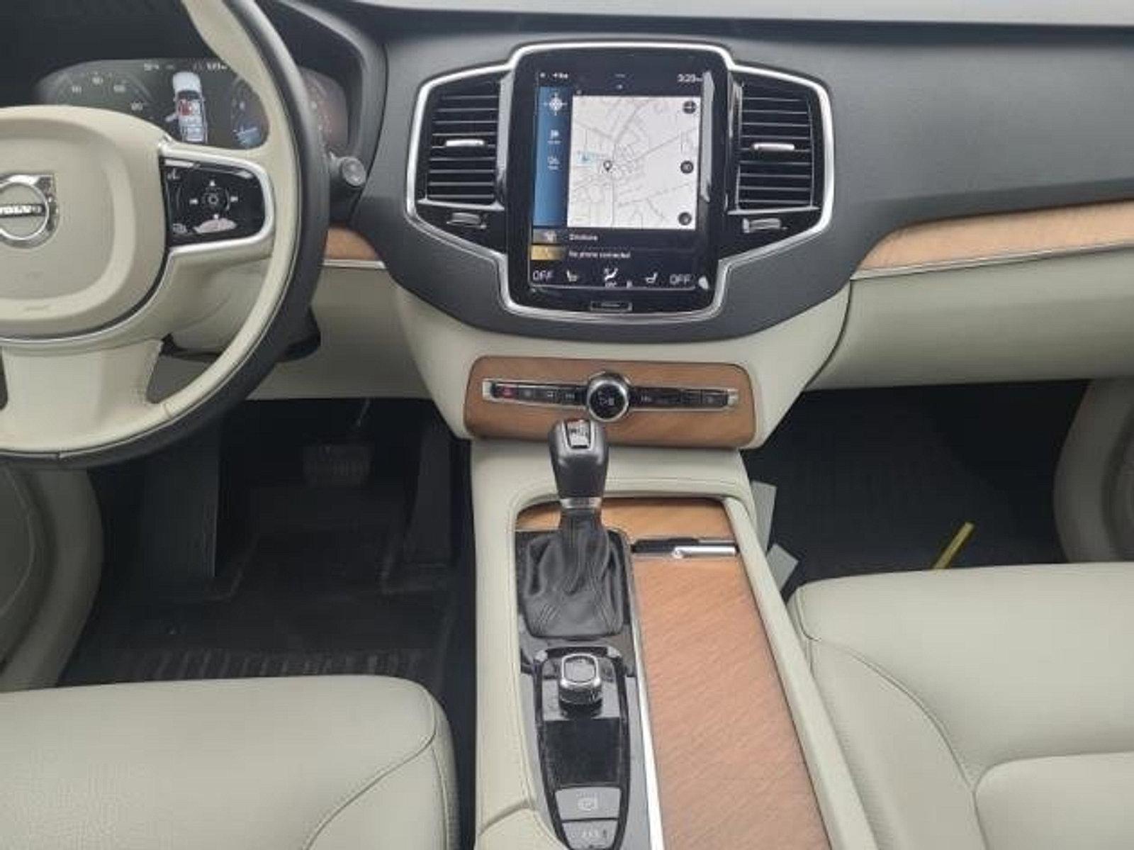 2022 Volvo XC90 Vehicle Photo in Trevose, PA 19053