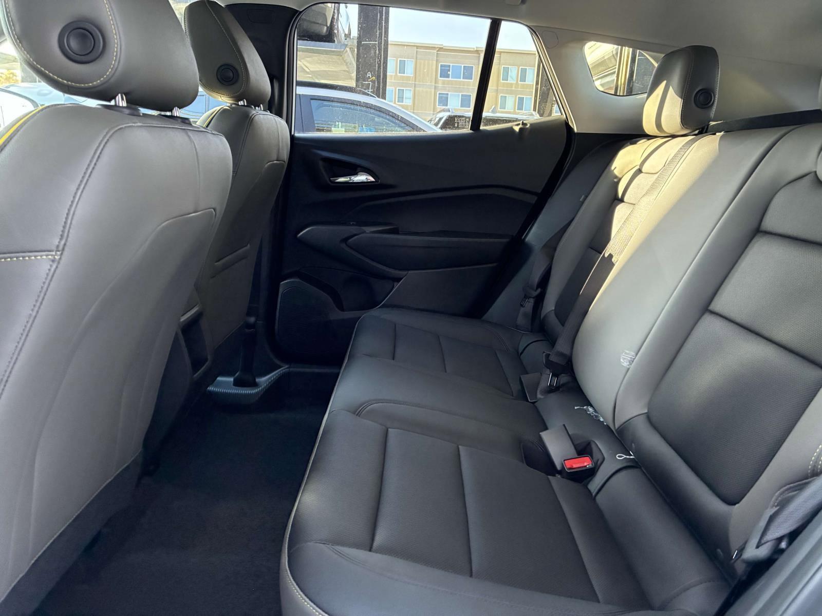 2025 Chevrolet Trax Vehicle Photo in LOS ANGELES, CA 90007-3794
