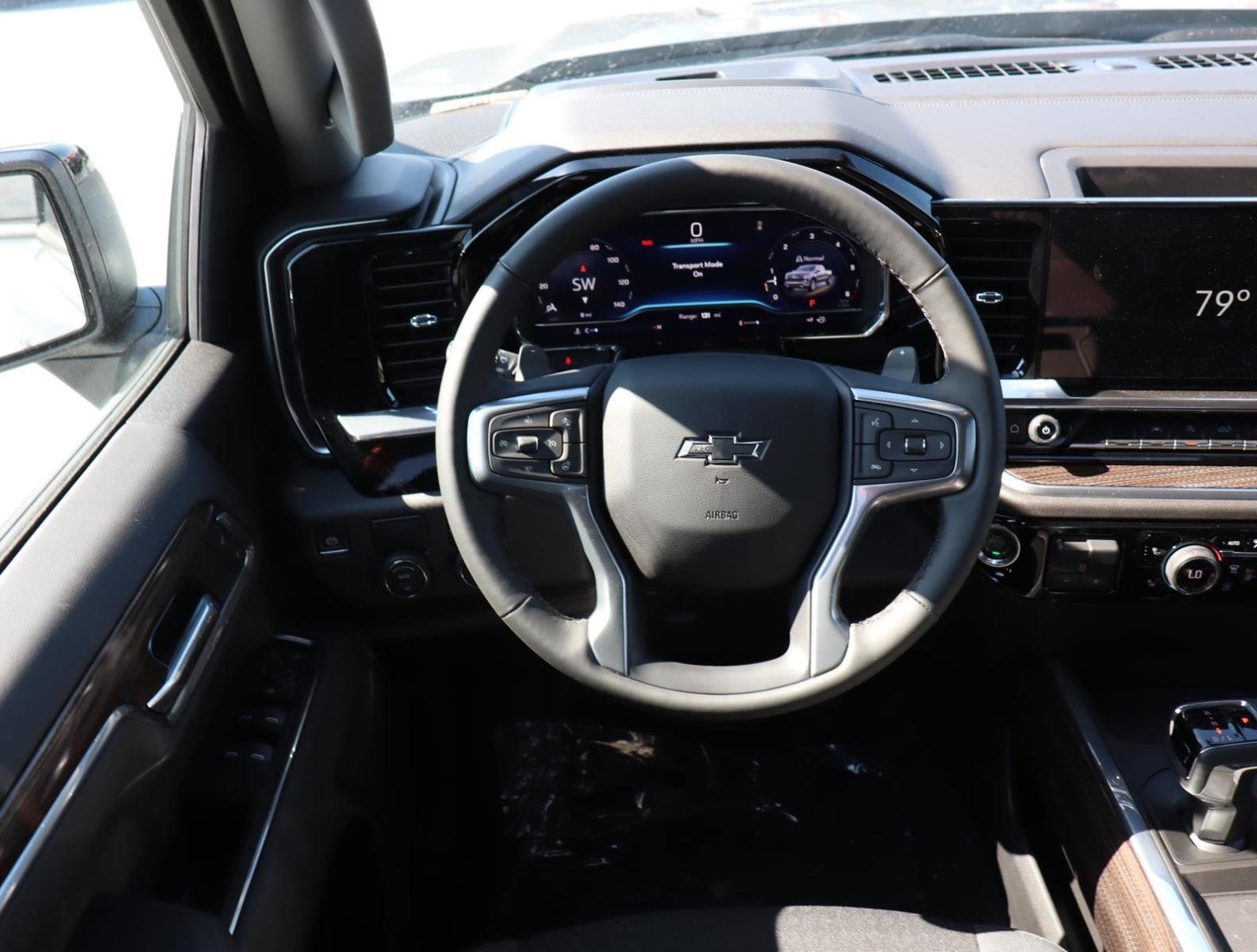2025 Chevrolet Silverado 1500 Vehicle Photo in LOS ANGELES, CA 90007-3794