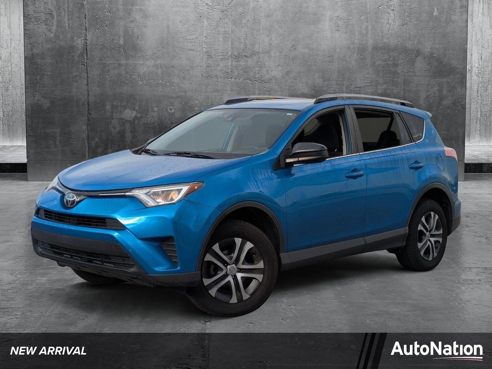 2018 Toyota RAV4 Vehicle Photo in CLEARWATER, FL 33764-7163