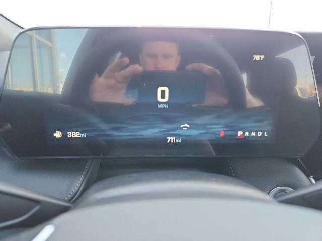 2025 Chevrolet Equinox Vehicle Photo in HAYS, KS 67601-1994