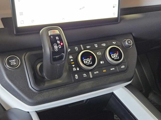 2025 Defender Vehicle Photo in AUSTIN, TX 78717