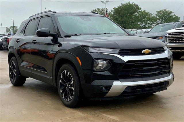 2021 Chevrolet Trailblazer Vehicle Photo in TOPEKA, KS 66609-0000
