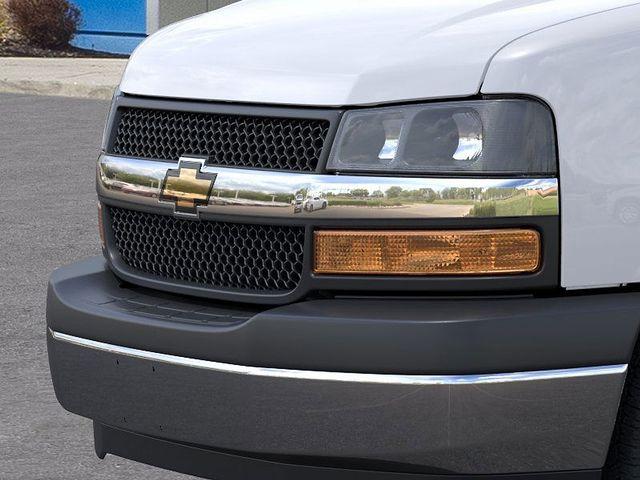 2025 Chevrolet Express Cargo 2500 Vehicle Photo in DANBURY, CT 06810-5034