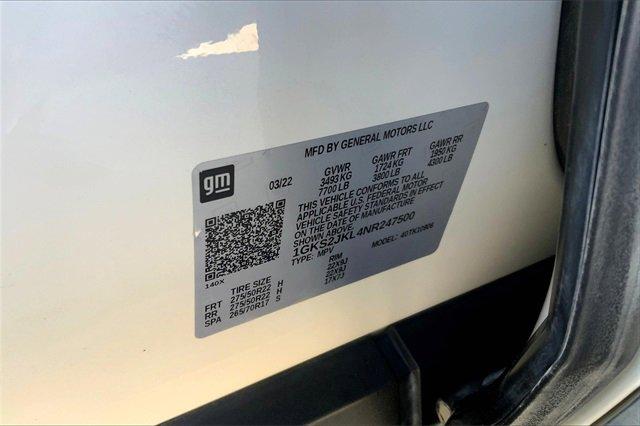 2022 GMC Yukon XL Vehicle Photo in TOPEKA, KS 66609-0000