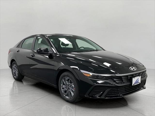 2025 Hyundai ELANTRA Hybrid Vehicle Photo in Neenah, WI 54956