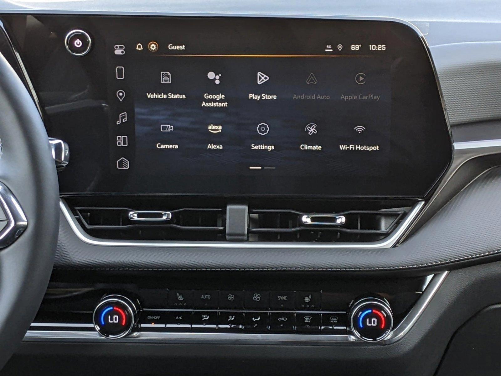 2025 Chevrolet Equinox Vehicle Photo in TIMONIUM, MD 21093-2300