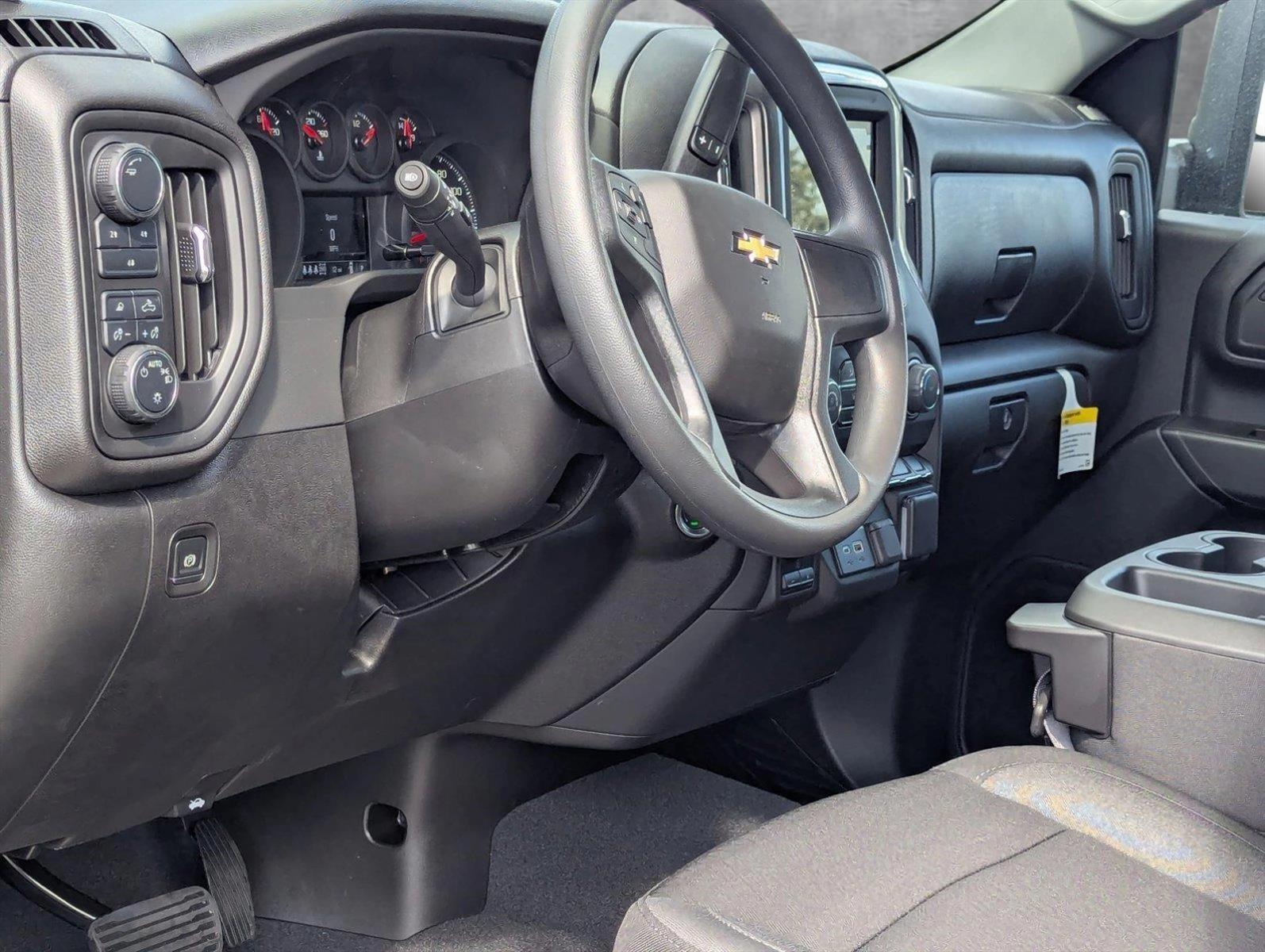 2025 Chevrolet Silverado 2500 HD Vehicle Photo in PEMBROKE PINES, FL 33024-6534