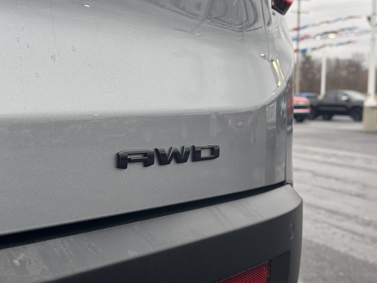 2023 GMC Acadia Vehicle Photo in BOONVILLE, IN 47601-9633