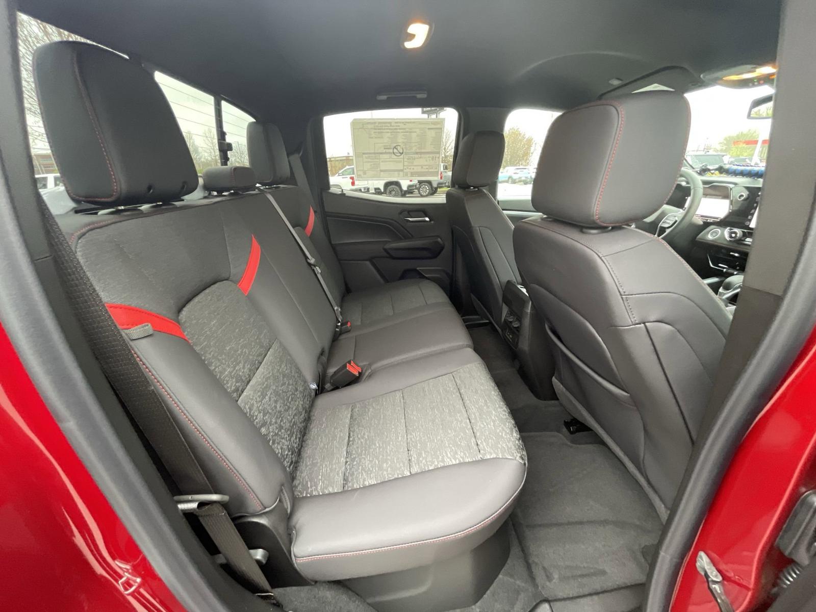 2025 Chevrolet Colorado Vehicle Photo in BENTONVILLE, AR 72712-4322