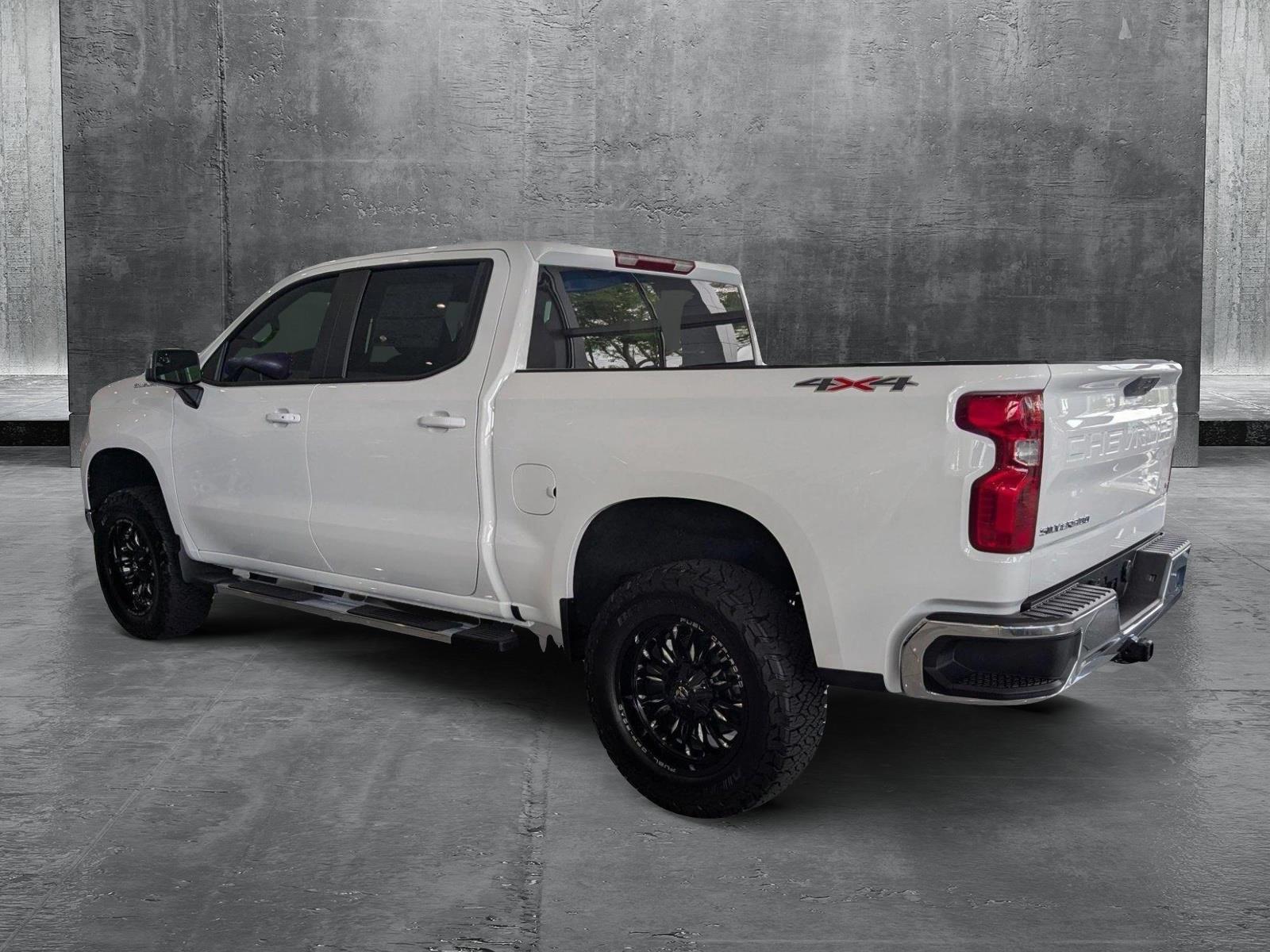 2025 Chevrolet Silverado 1500 Vehicle Photo in PEMBROKE PINES, FL 33024-6534