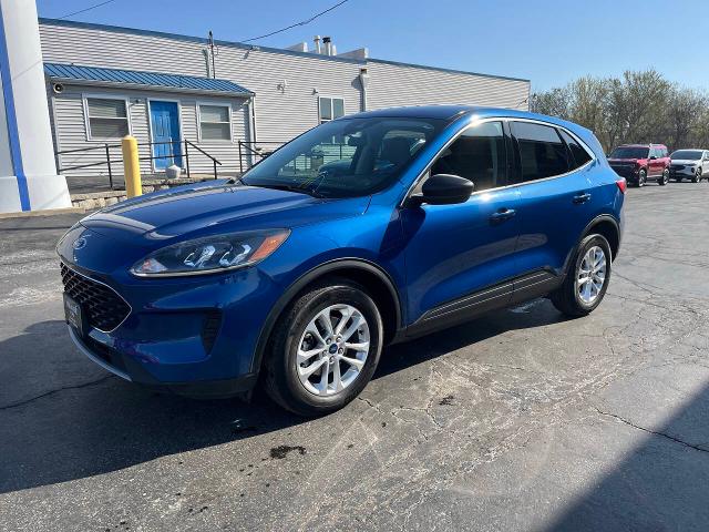 Used 2022 Ford Escape SE with VIN 1FMCU0G68NUB71814 for sale in Kansas City