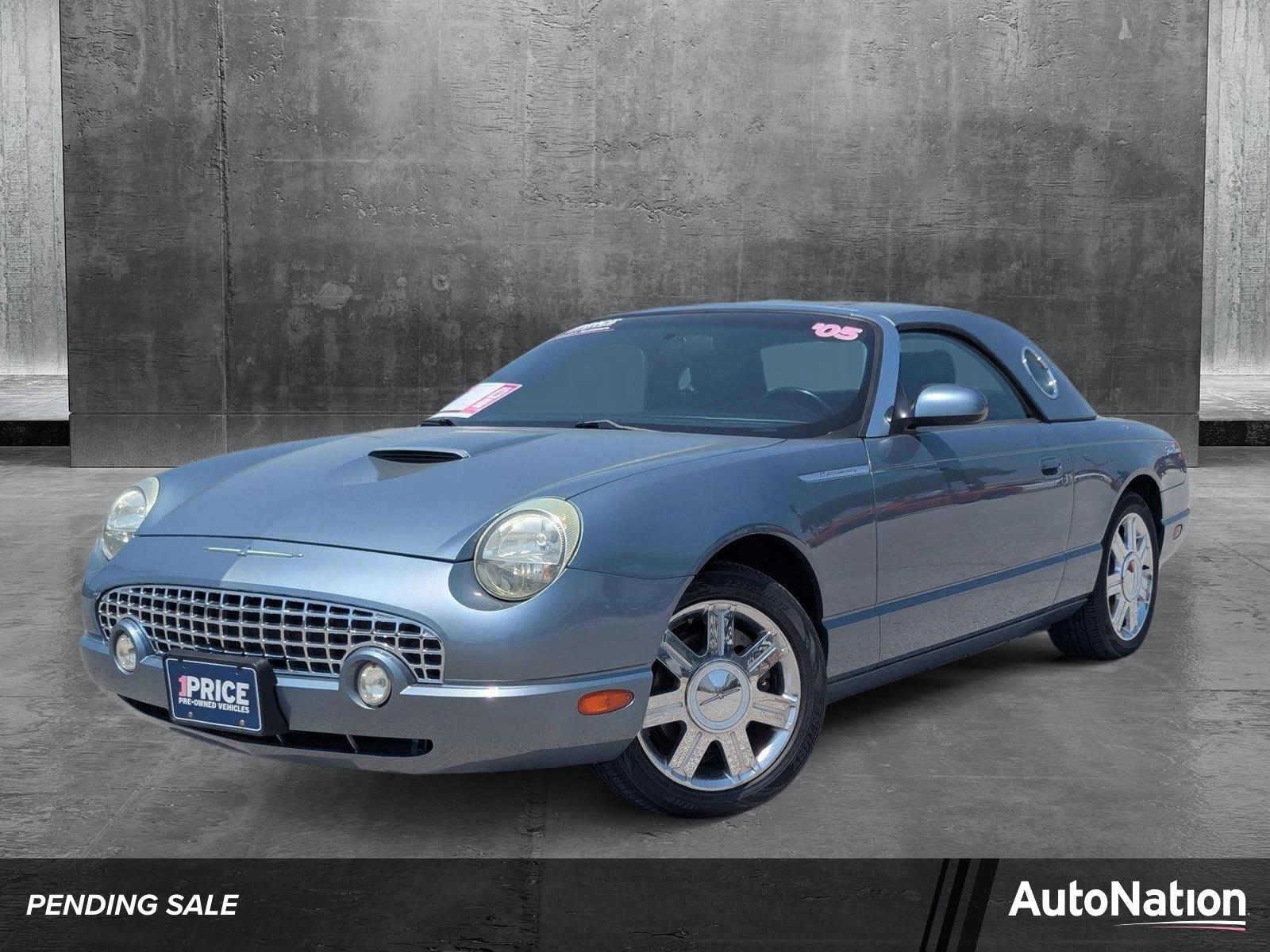 2005 Ford Thunderbird Vehicle Photo in Corpus Christi, TX 78415
