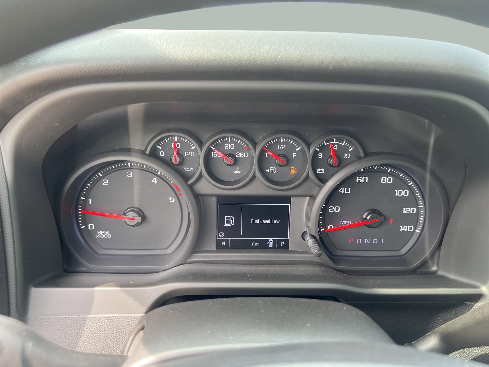 2025 Chevrolet Silverado 3500 HD Chassis Cab Vehicle Photo in GEORGETOWN, TX 78626-7508