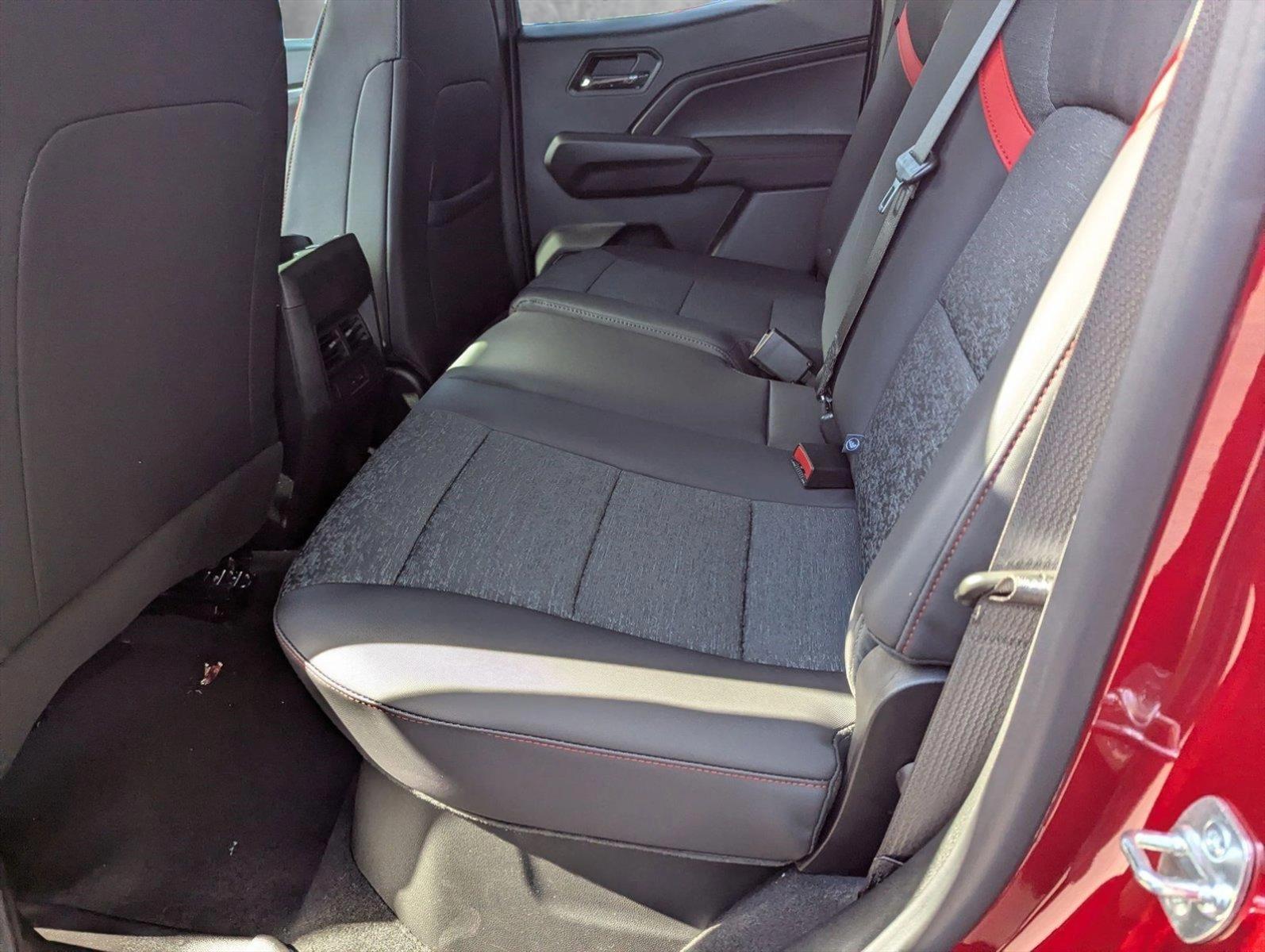 2025 Chevrolet Colorado Vehicle Photo in GREENACRES, FL 33463-3207