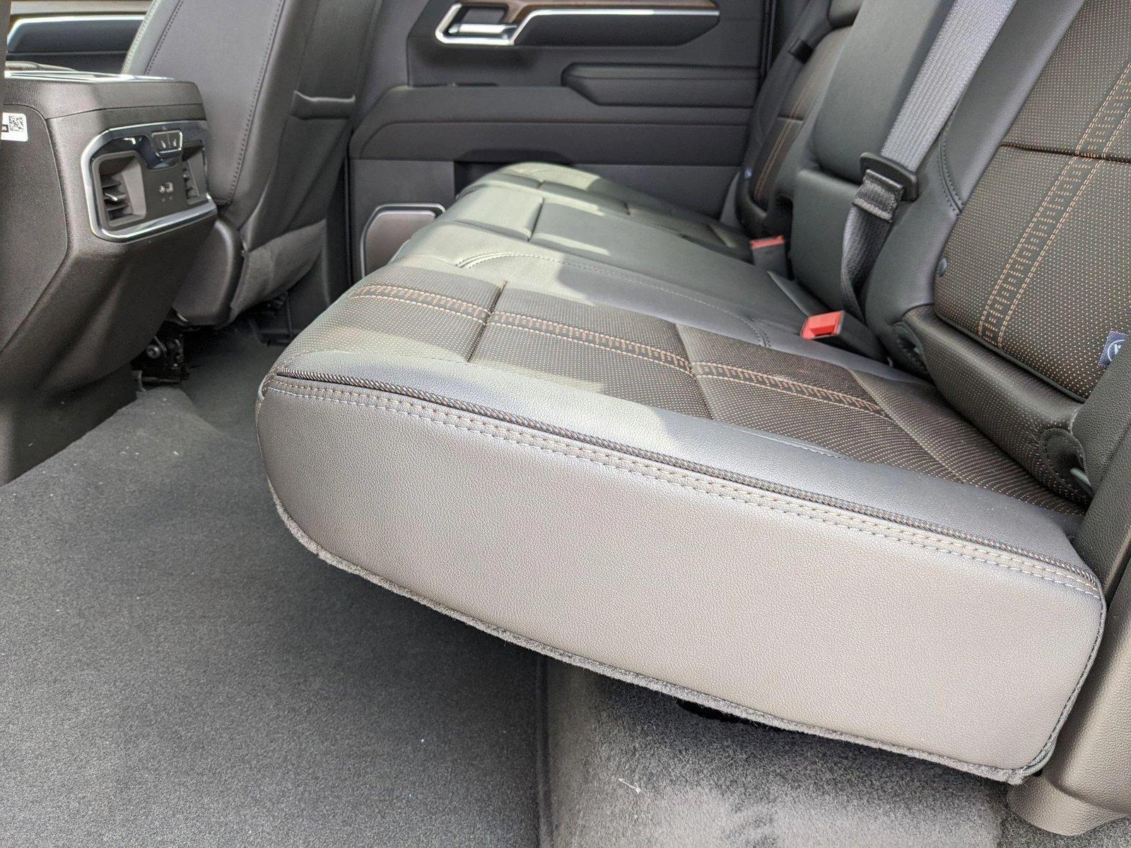 2025 Chevrolet Silverado 2500 HD Vehicle Photo in PEMBROKE PINES, FL 33024-6534