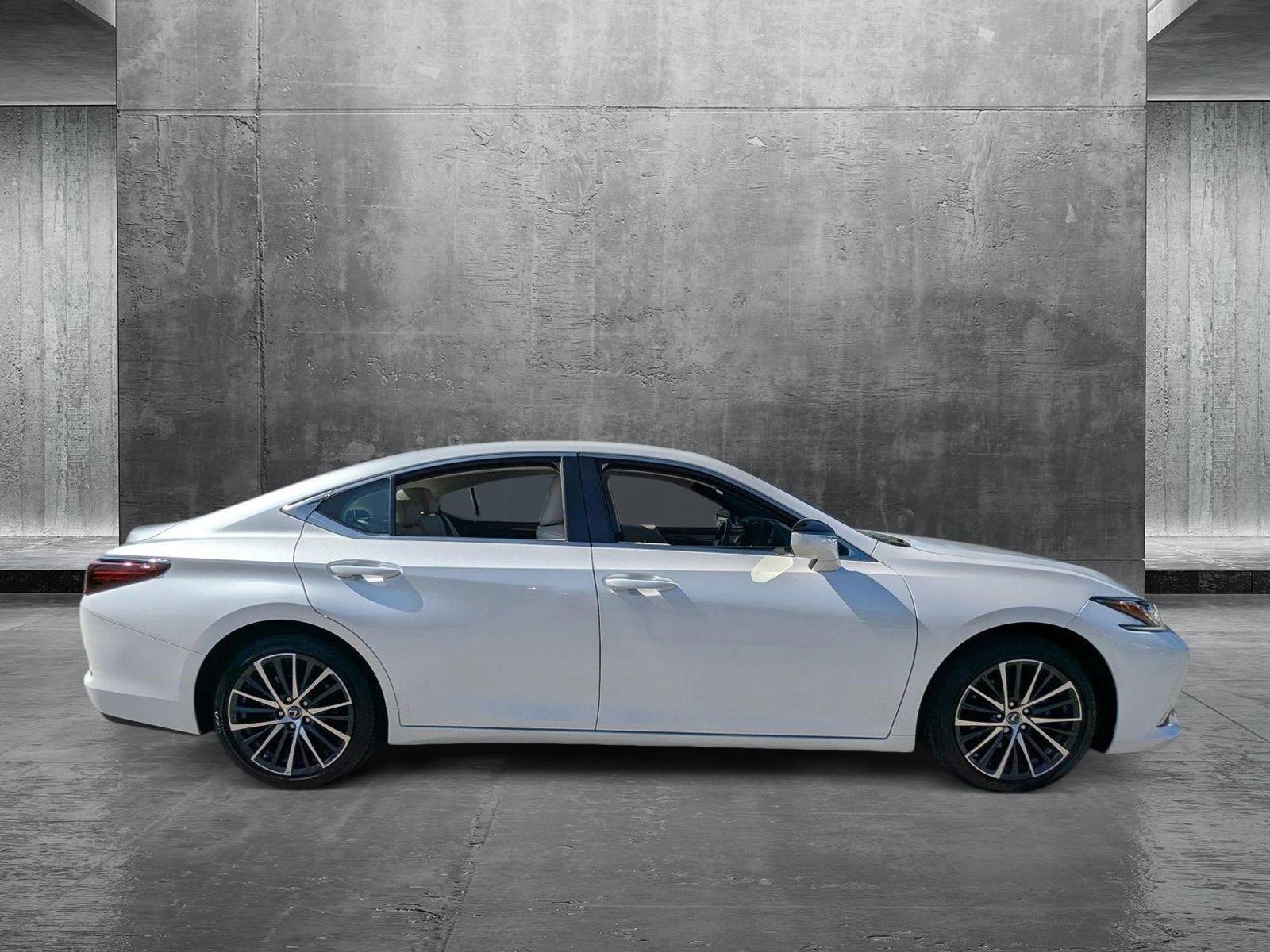 2024 Lexus ES 350 Vehicle Photo in Tampa, FL 33614