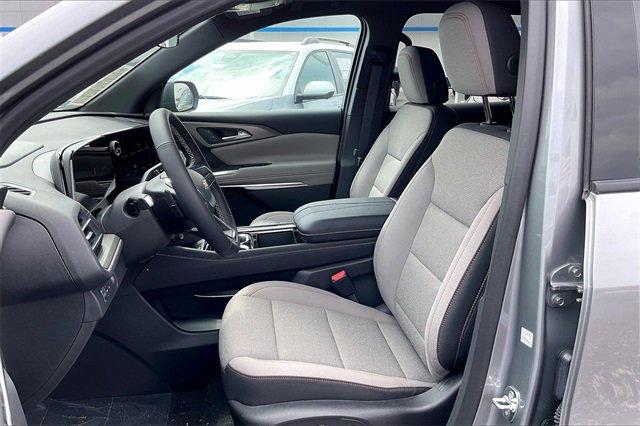 2025 Chevrolet Traverse Vehicle Photo in INDEPENDENCE, MO 64055-1314