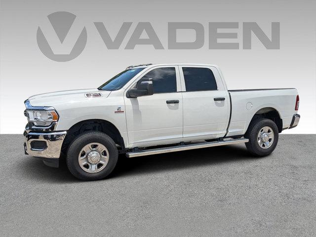 2024 Ram 3500 Vehicle Photo in BRUNSWICK, GA 31525-1881