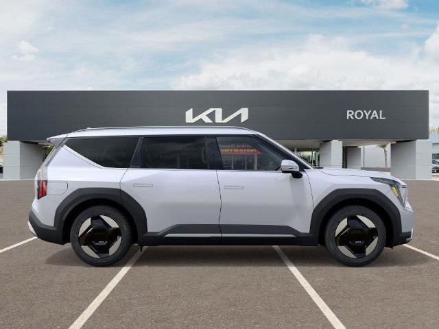 2026 Kia EV9 Vehicle Photo in Tucson, AZ 85712