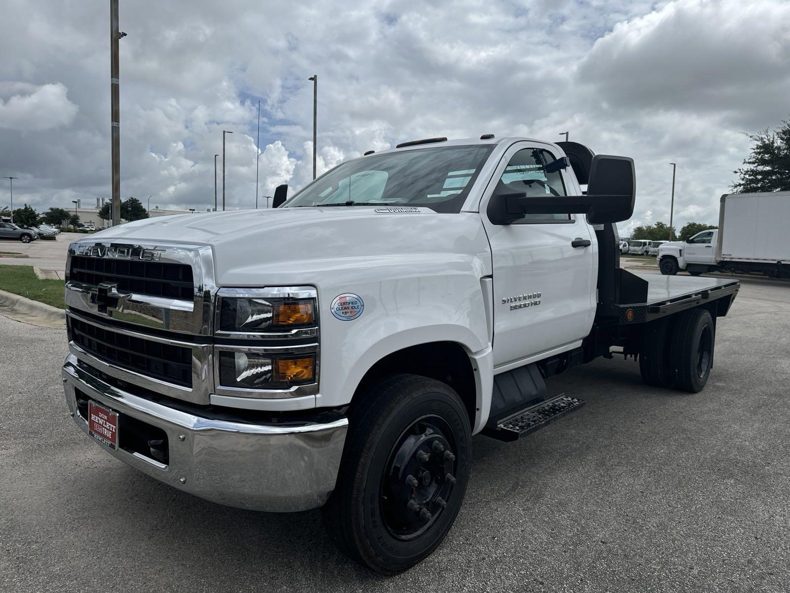 2024 Chevrolet Silverado 5500 HD Vehicle Photo in GEORGETOWN, TX 78626-7508