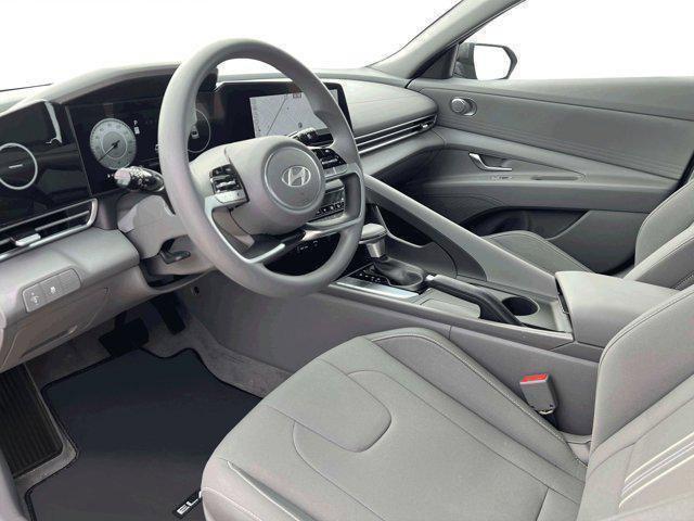 2024 Hyundai ELANTRA Vehicle Photo in Shiloh, IL 62269