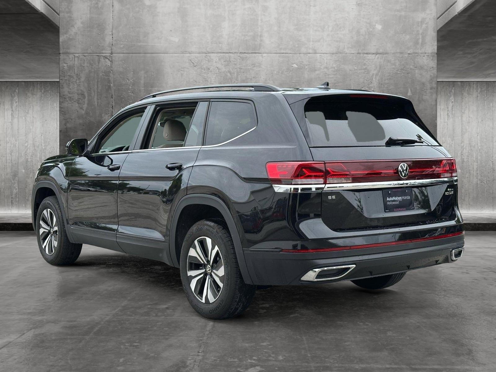 2024 Volkswagen Atlas Vehicle Photo in Hollywood, FL 33021