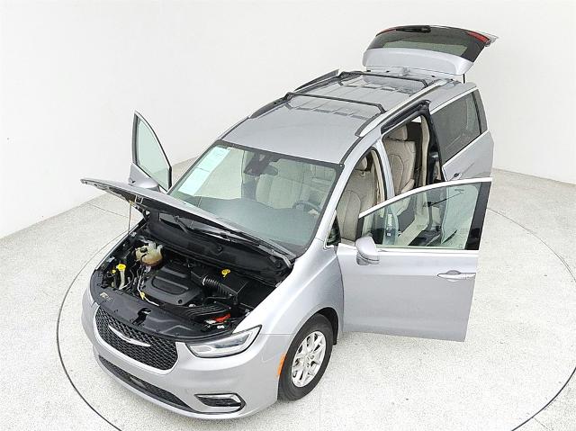 2021 Chrysler Pacifica Vehicle Photo in Grapevine, TX 76051