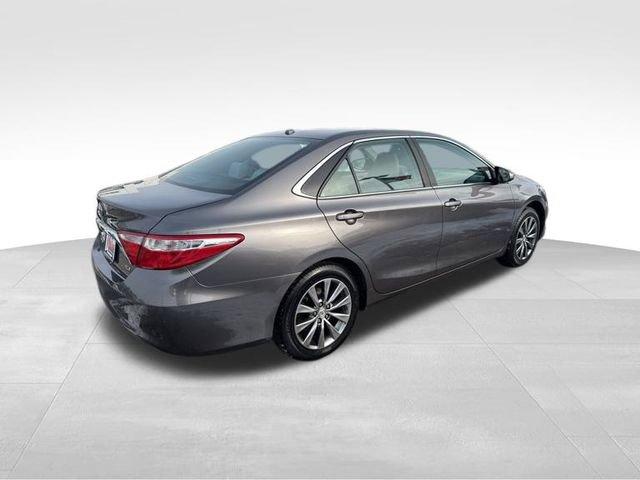 2015 Toyota Camry Vehicle Photo in MEDINA, OH 44256-9631