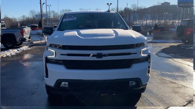 2021 Chevrolet Silverado 1500 Vehicle Photo in MOON TOWNSHIP, PA 15108-2571