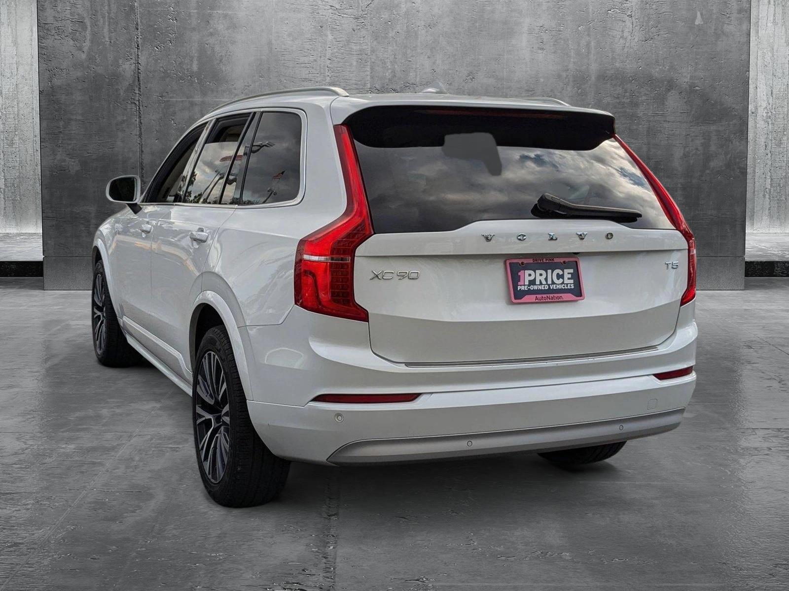 2022 Volvo XC90 Vehicle Photo in Miami, FL 33015