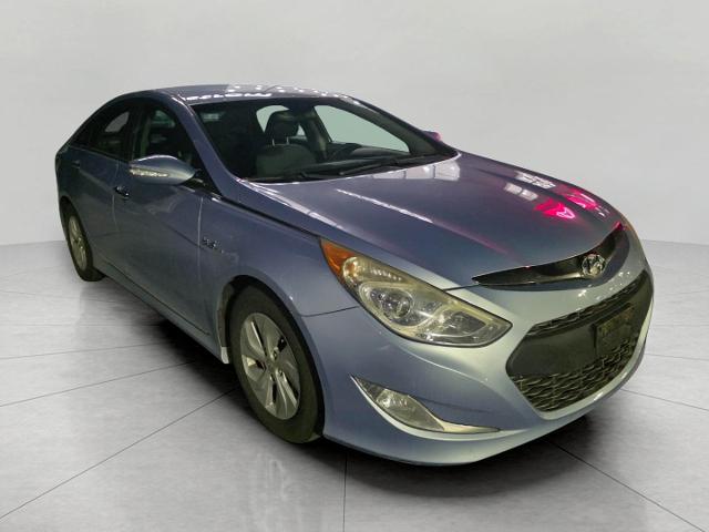 2013 Hyundai SONATA Hybrid Vehicle Photo in Appleton, WI 54913