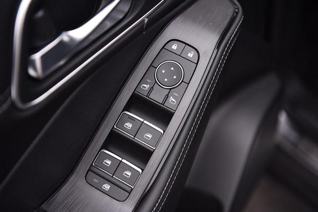 2025 Nissan Rogue Vehicle Photo in Ballwin, MO 63011