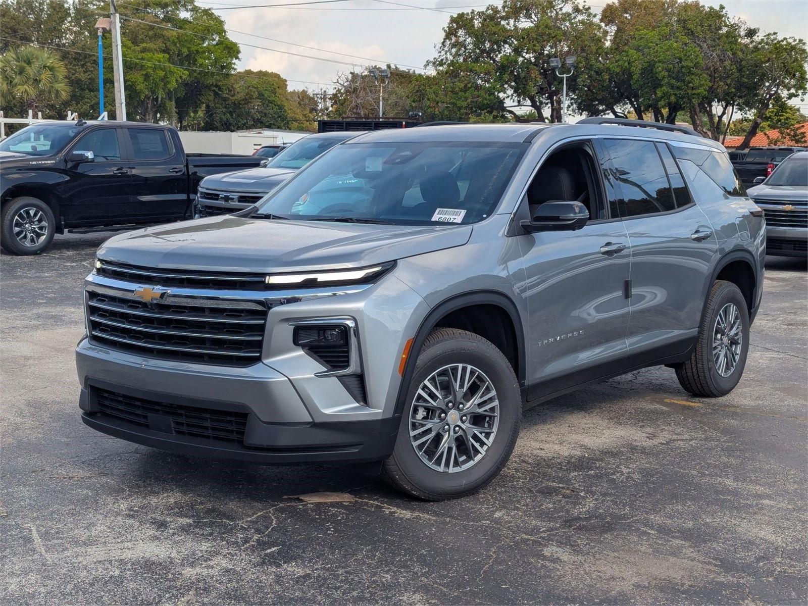 2025 Chevrolet Traverse Vehicle Photo in MIAMI, FL 33134-2699