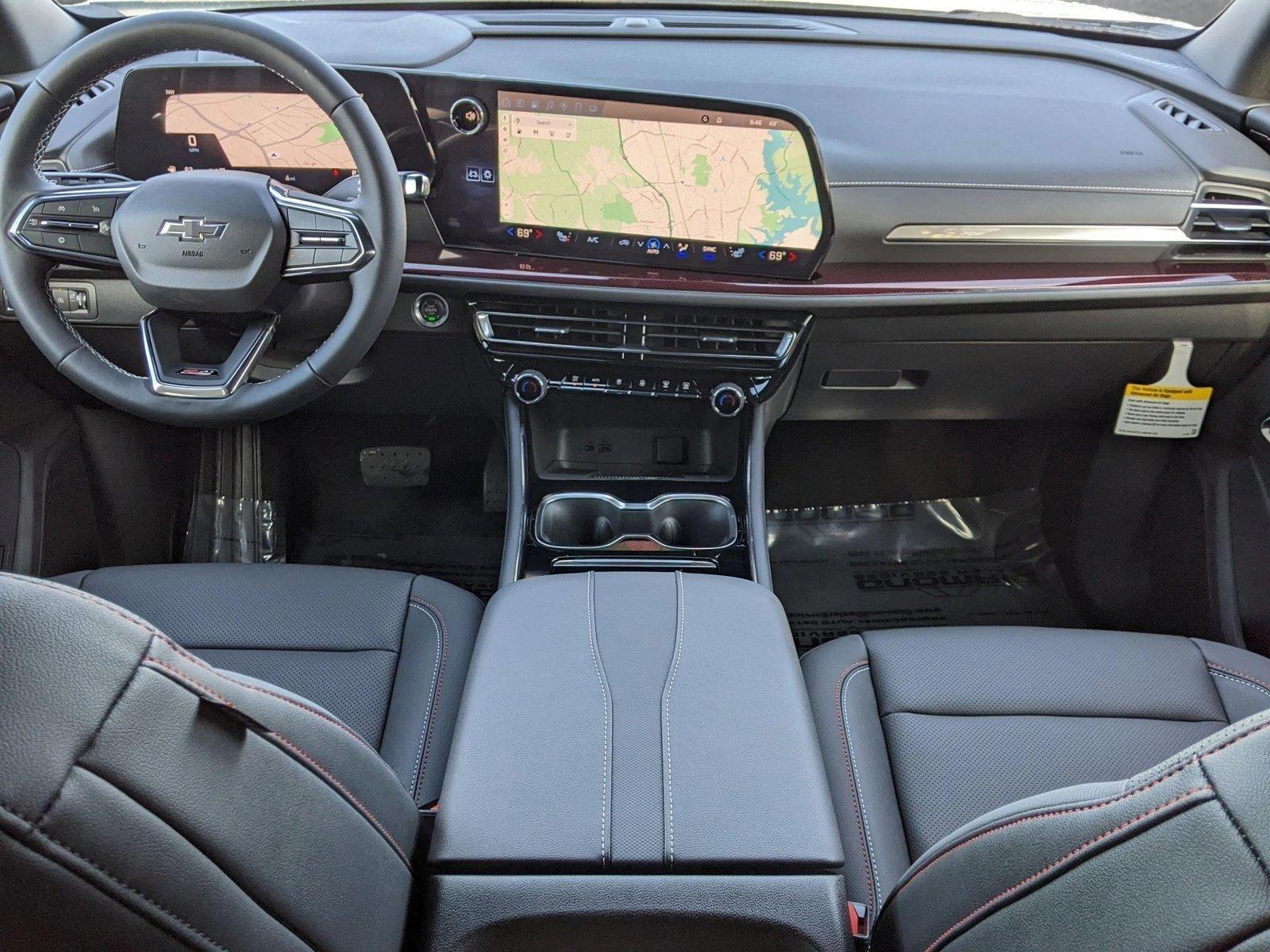 2025 Chevrolet Traverse Vehicle Photo in TIMONIUM, MD 21093-2300