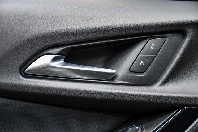 2025 Chevrolet Equinox Vehicle Photo in EVERETT, WA 98203-5662