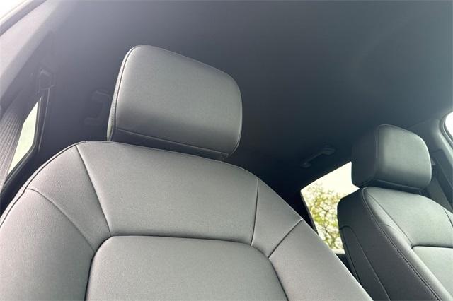 2025 GMC Canyon Vehicle Photo in ELK GROVE, CA 95757-8703