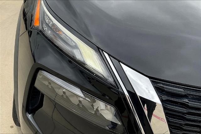 2021 Nissan Rogue Vehicle Photo in Grapevine, TX 76051