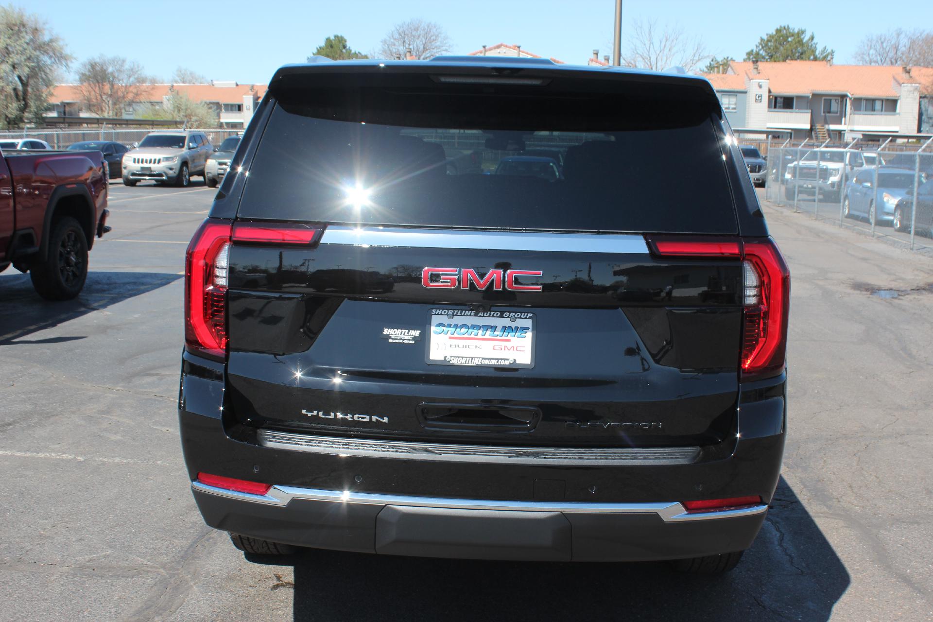 2025 GMC Yukon XL Vehicle Photo in AURORA, CO 80012-4011