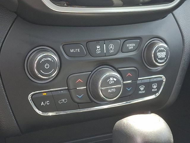 2019 Jeep Cherokee Vehicle Photo in TREVOSE, PA 19053-4984