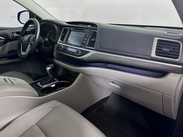 2018 Toyota Highlander Vehicle Photo in Flemington, NJ 08822