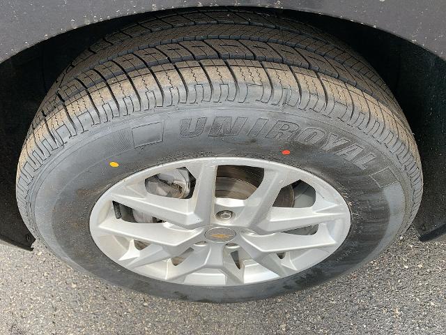 2023 Chevrolet Equinox Vehicle Photo in MOON TOWNSHIP, PA 15108-2571