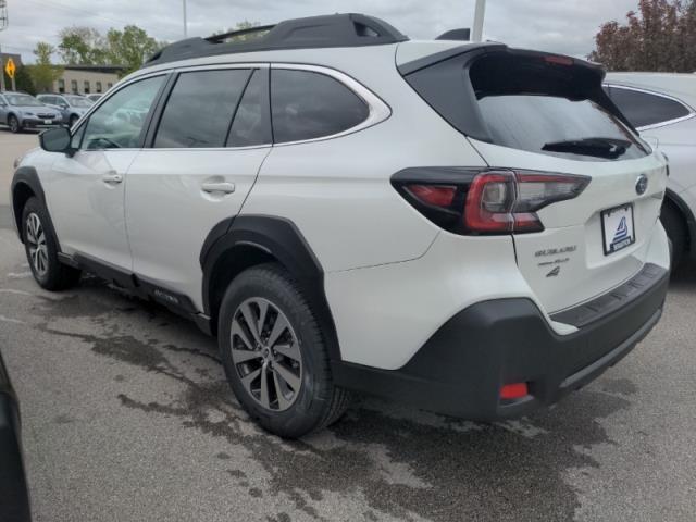 2025 Subaru Outback Vehicle Photo in Green Bay, WI 54304