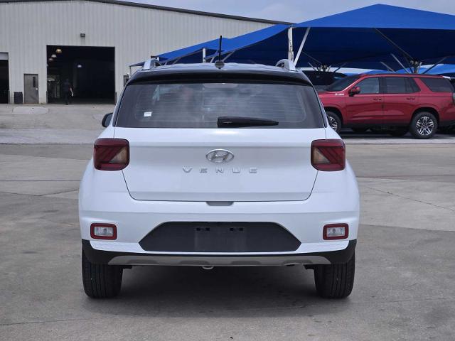 2024 Hyundai VENUE Vehicle Photo in DENTON, TX 76210-9321