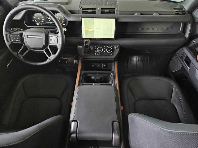 2024 Defender Vehicle Photo in AUSTIN, TX 78717