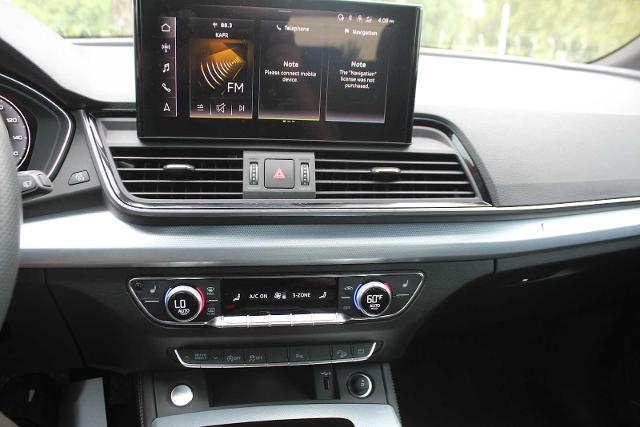 2024 Audi Q5 Vehicle Photo in HOUSTON, TX 77090