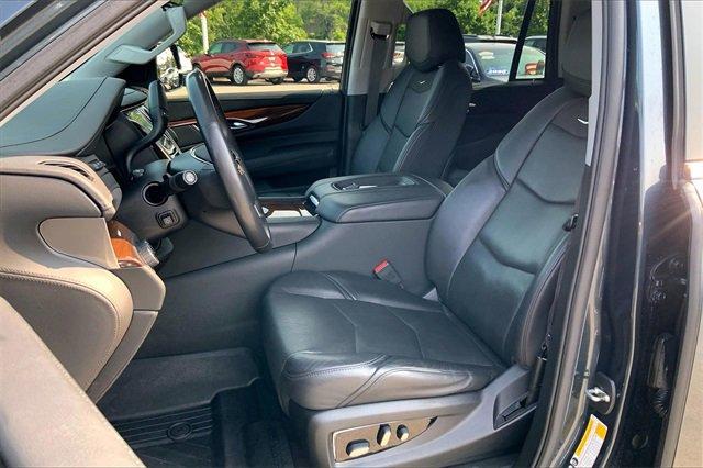 2020 Cadillac Escalade Vehicle Photo in KANSAS CITY, MO 64114-4502
