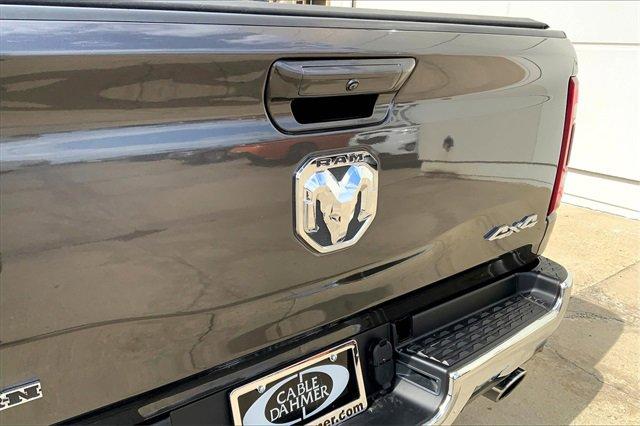 2022 Ram 1500 Vehicle Photo in TOPEKA, KS 66609-0000