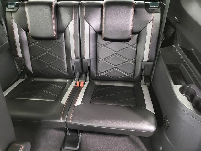 2024 Volkswagen Atlas Vehicle Photo in APPLETON, WI 54914-4656