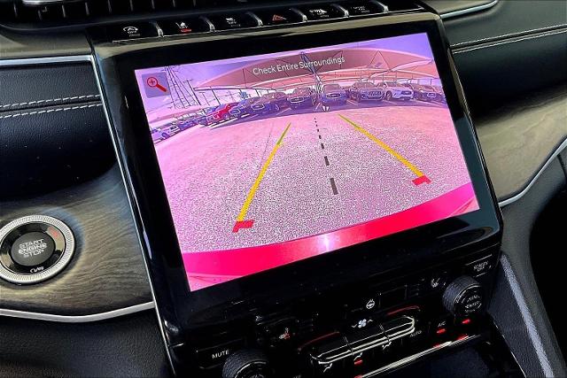 2021 Jeep Grand Cherokee L Vehicle Photo in San Antonio, TX 78230